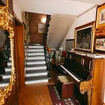 Enzo\'S House